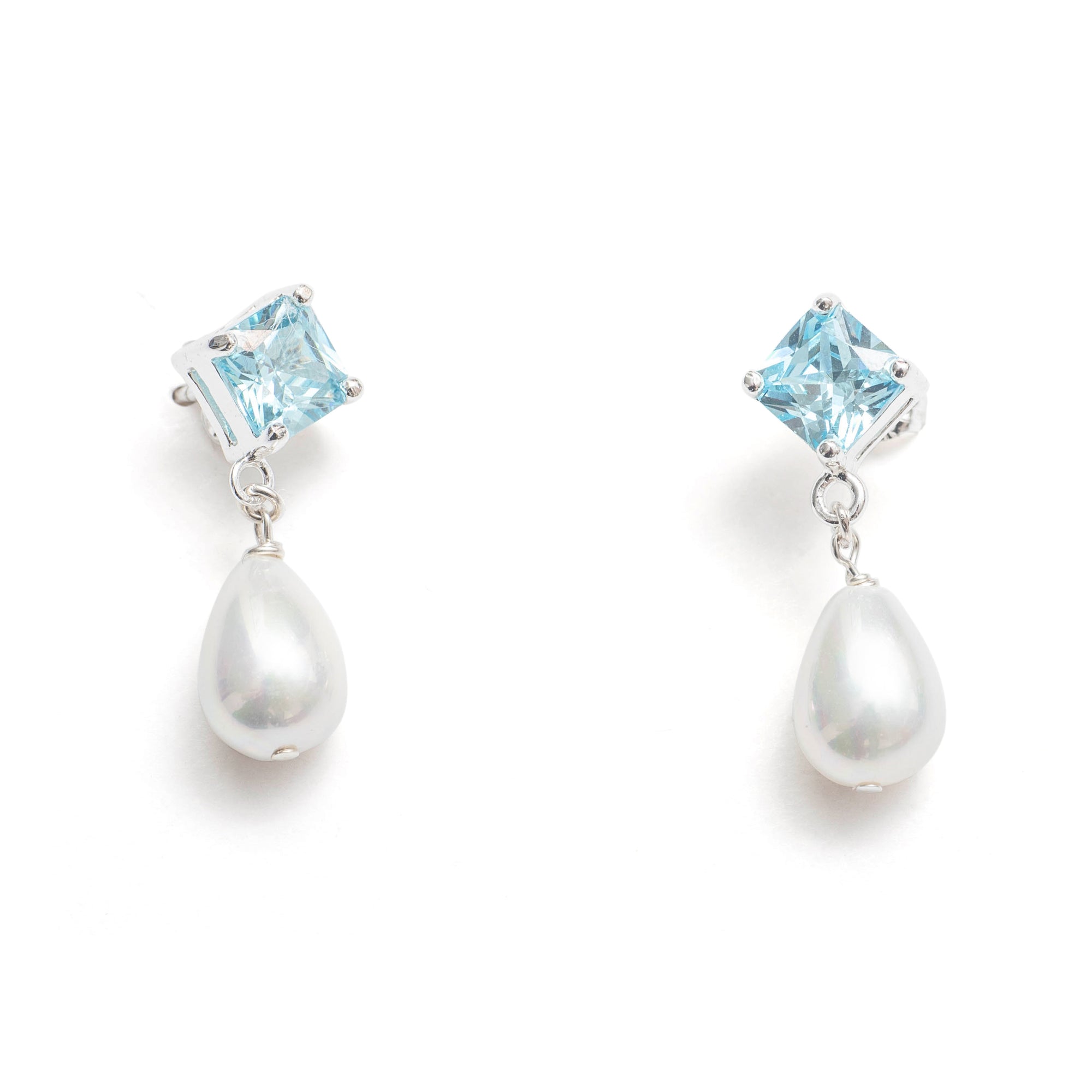 BO1605 Silver Earrings - Haute Joy Collection