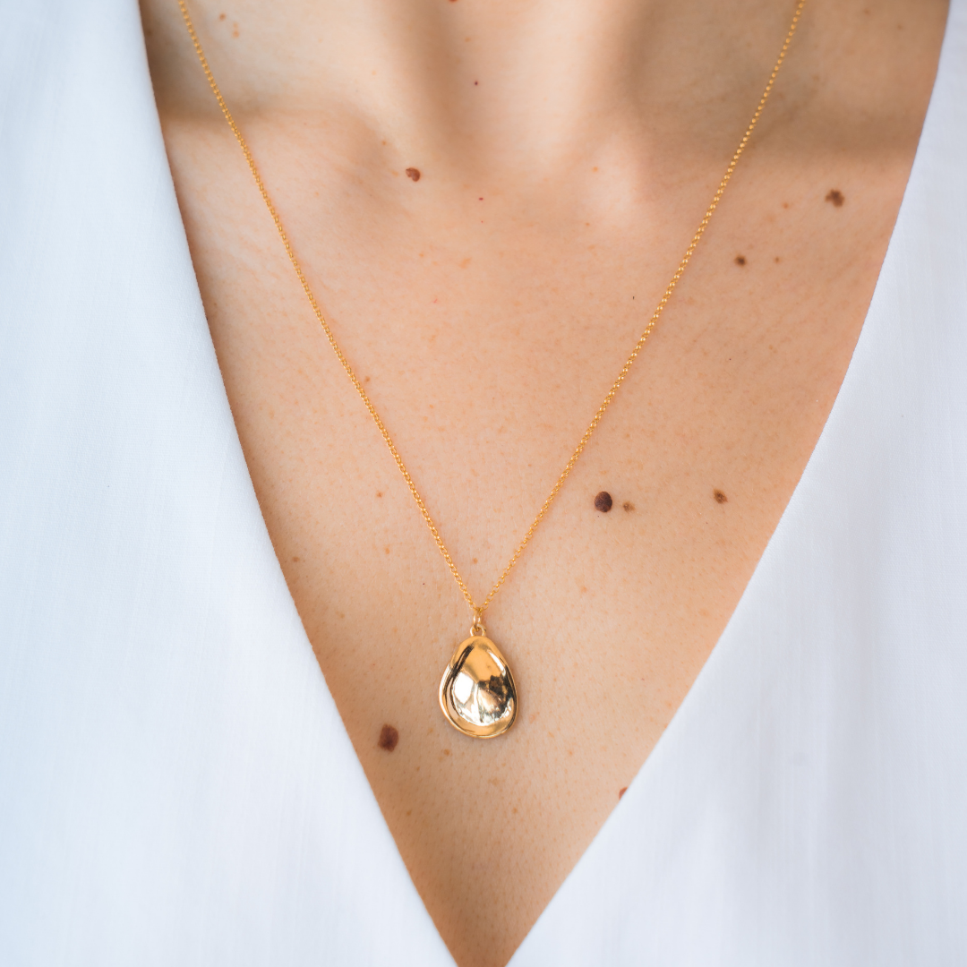 Be Touched Necklace - Lithos