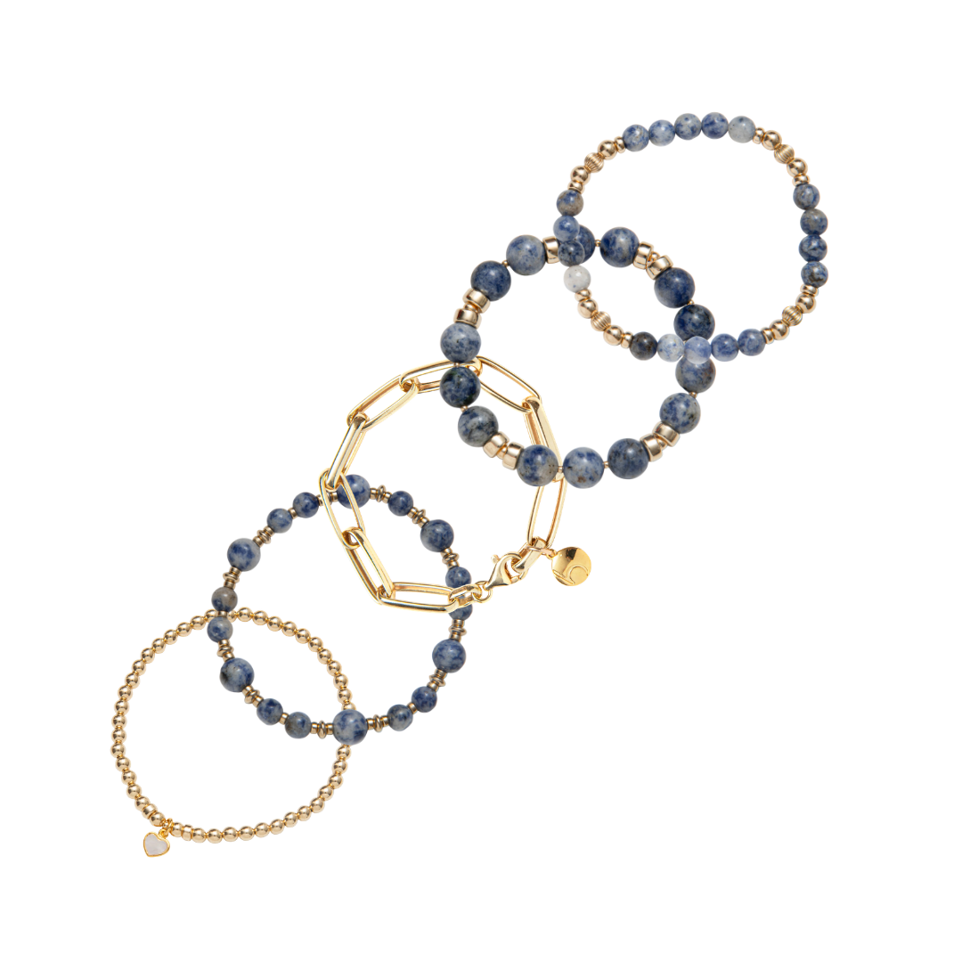 Stack of blue beaded bracelets in blue sodalite and gold vermeil, with a heart charm / Beblue Bijoux