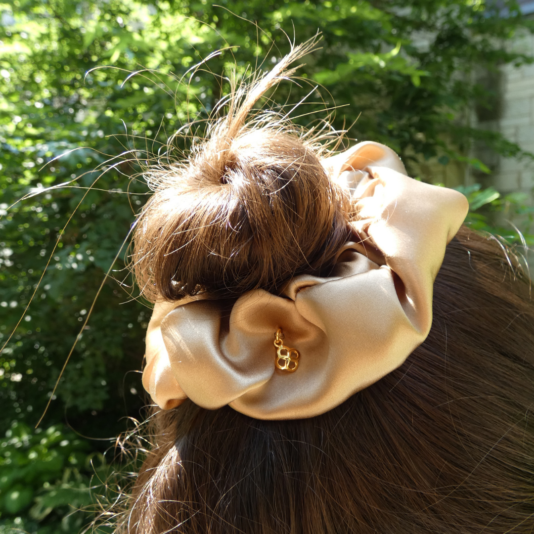 Beblue Hair Scrunchie with Charm