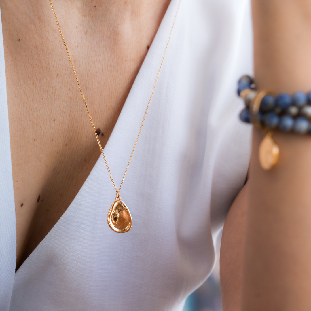 Be Touched Necklace - Lithos