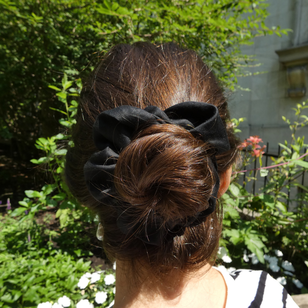 Beblue Hair Scrunchie with Charm