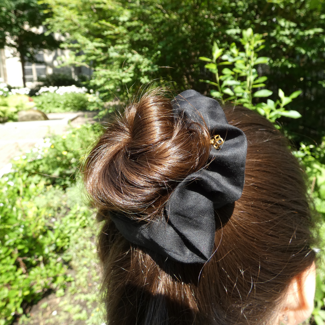 Beblue Hair Scrunchie with Charm