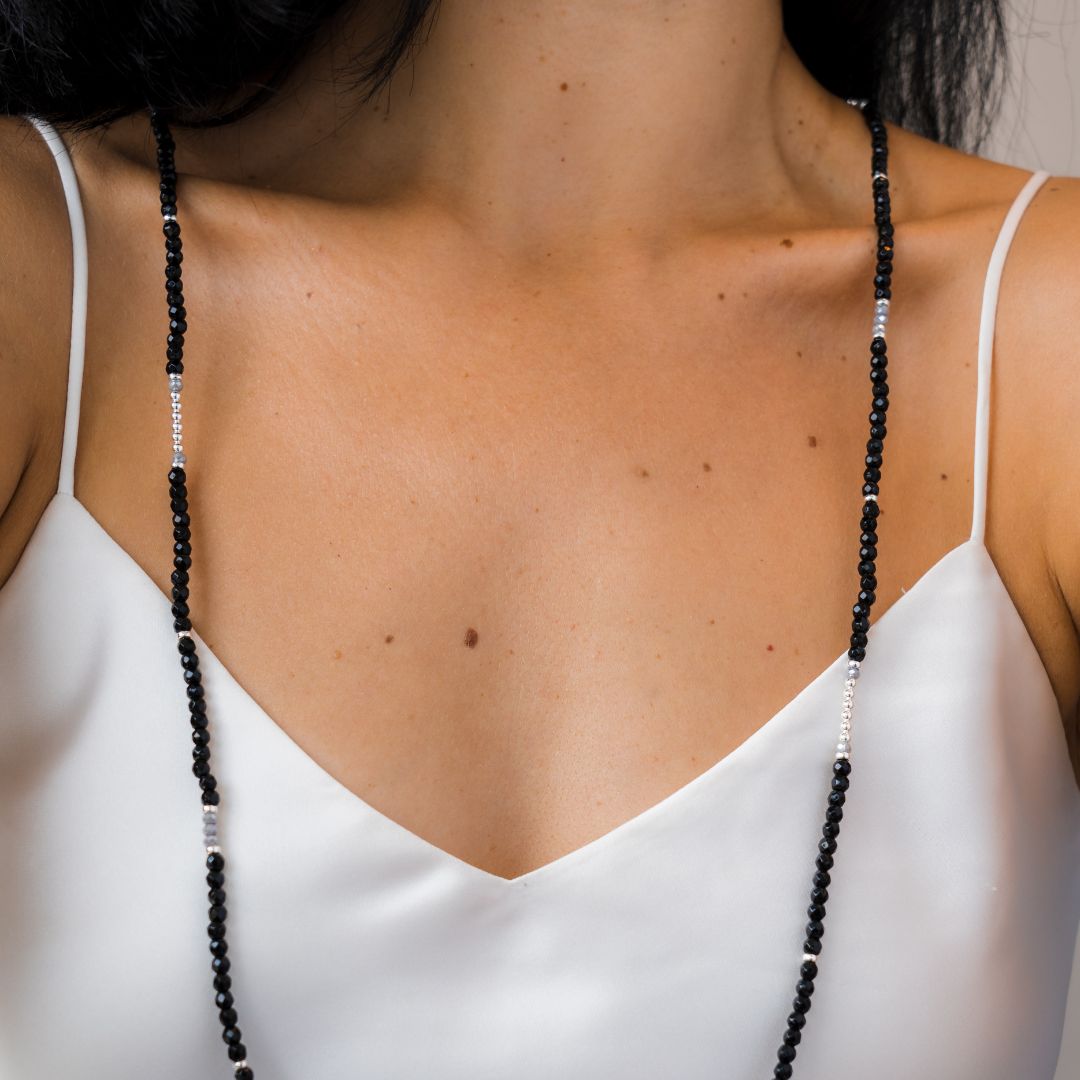 Be Silky Long Necklace - Black Velvet