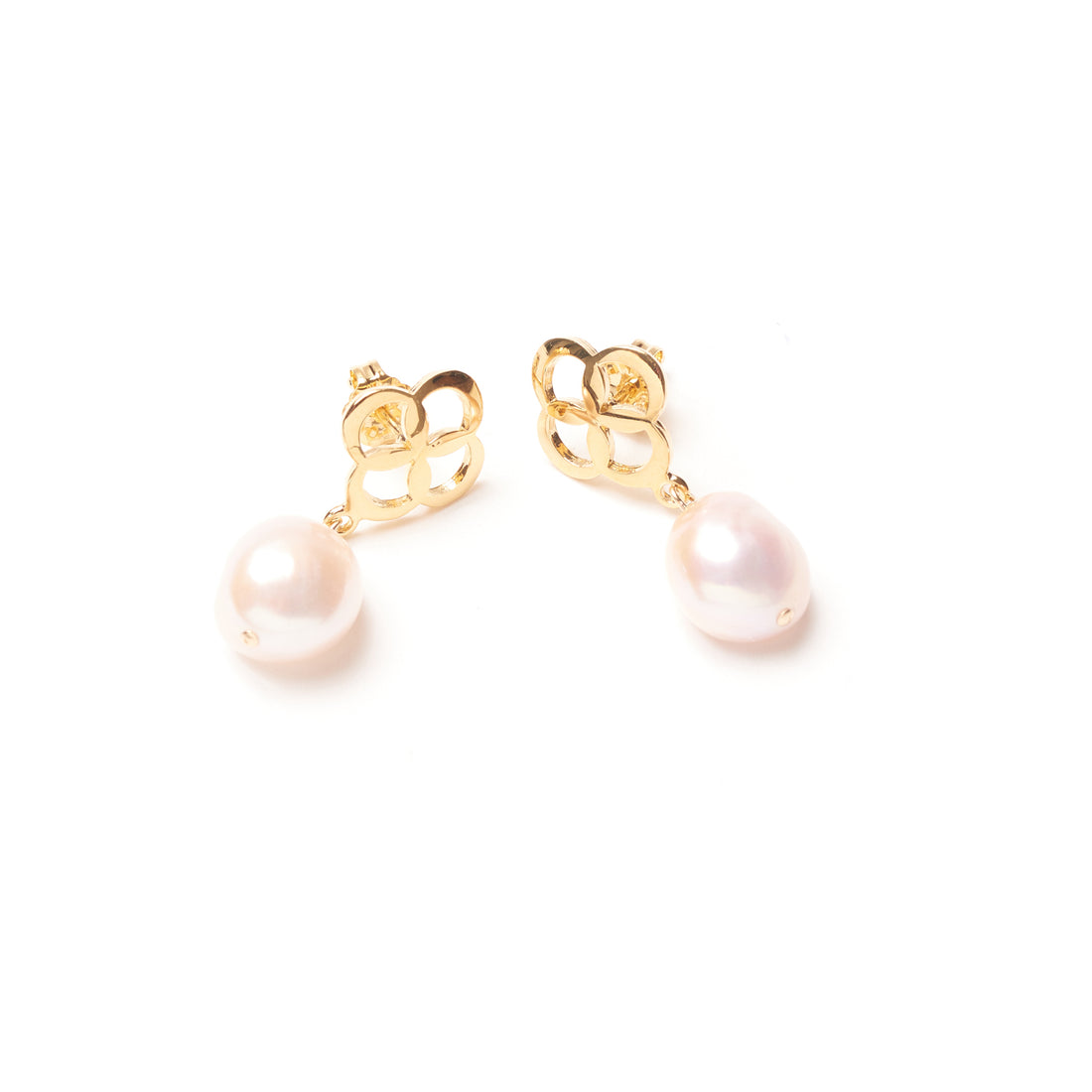 Boucles d'oreilles essentielles 1507